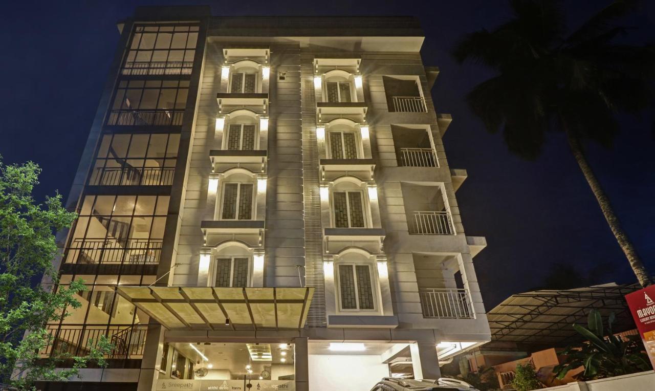 Sreepathi Mayoogha Guruvayur Exterior photo